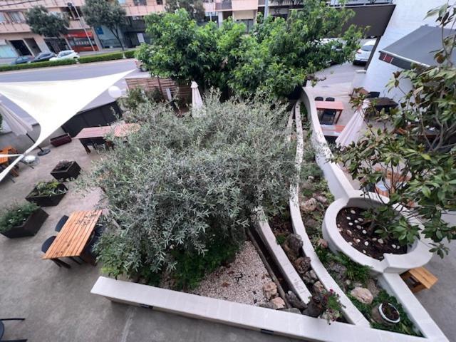 Hostal Crisami Solsona Exterior foto